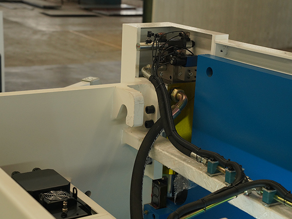 混合伺服ECO功能