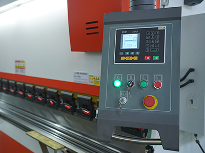 觸控式螢幕（數控系統）